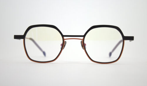 k68-noir-et-orange-noir-et-orange-noir-et-orange